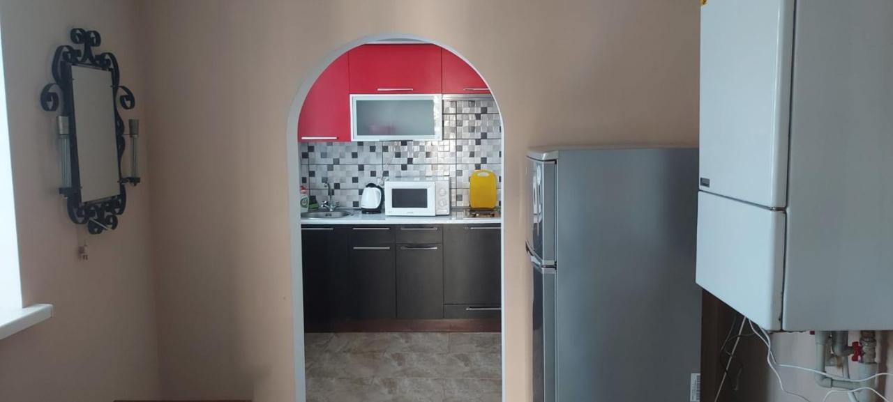 Вулиця Нагiрна Apartment คาเมียเนตส์-โปดิลสกี ภายนอก รูปภาพ