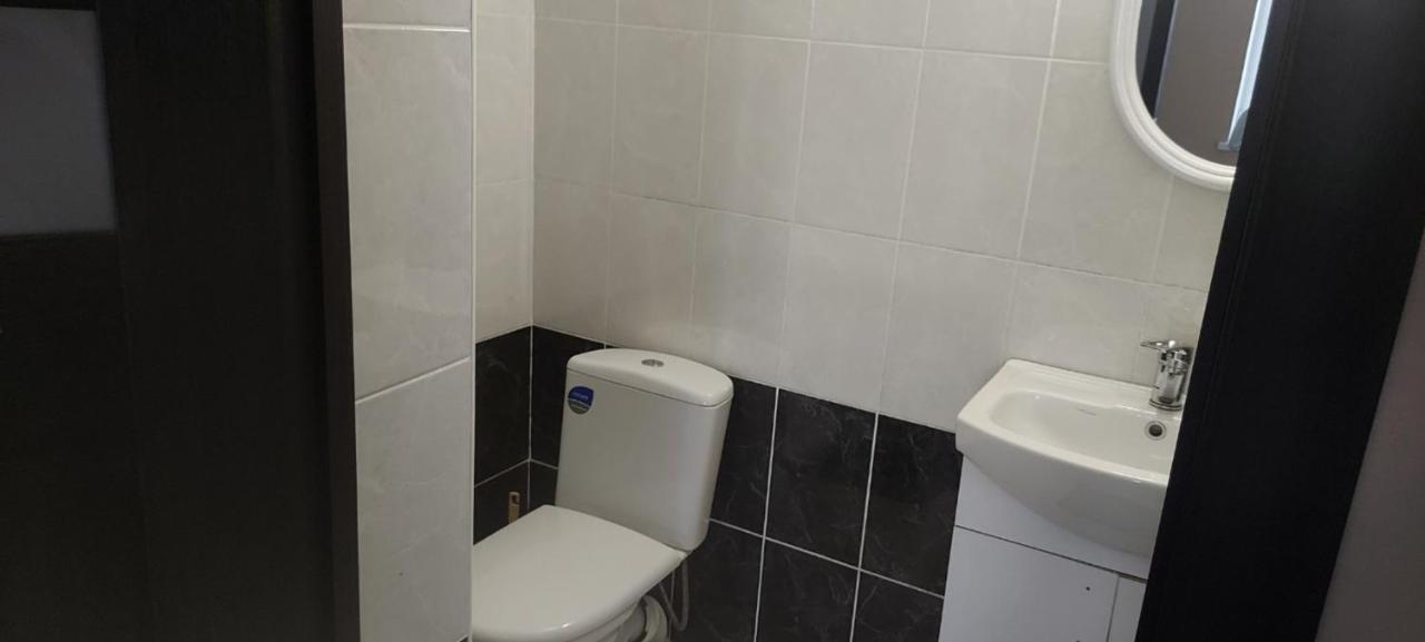 Вулиця Нагiрна Apartment คาเมียเนตส์-โปดิลสกี ภายนอก รูปภาพ