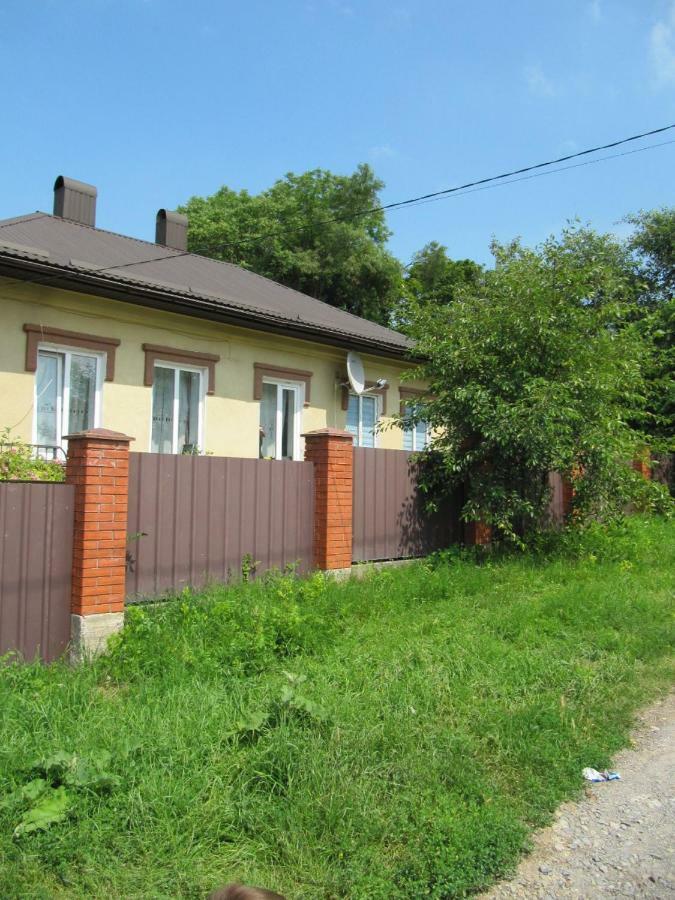 Вулиця Нагiрна Apartment คาเมียเนตส์-โปดิลสกี ภายนอก รูปภาพ